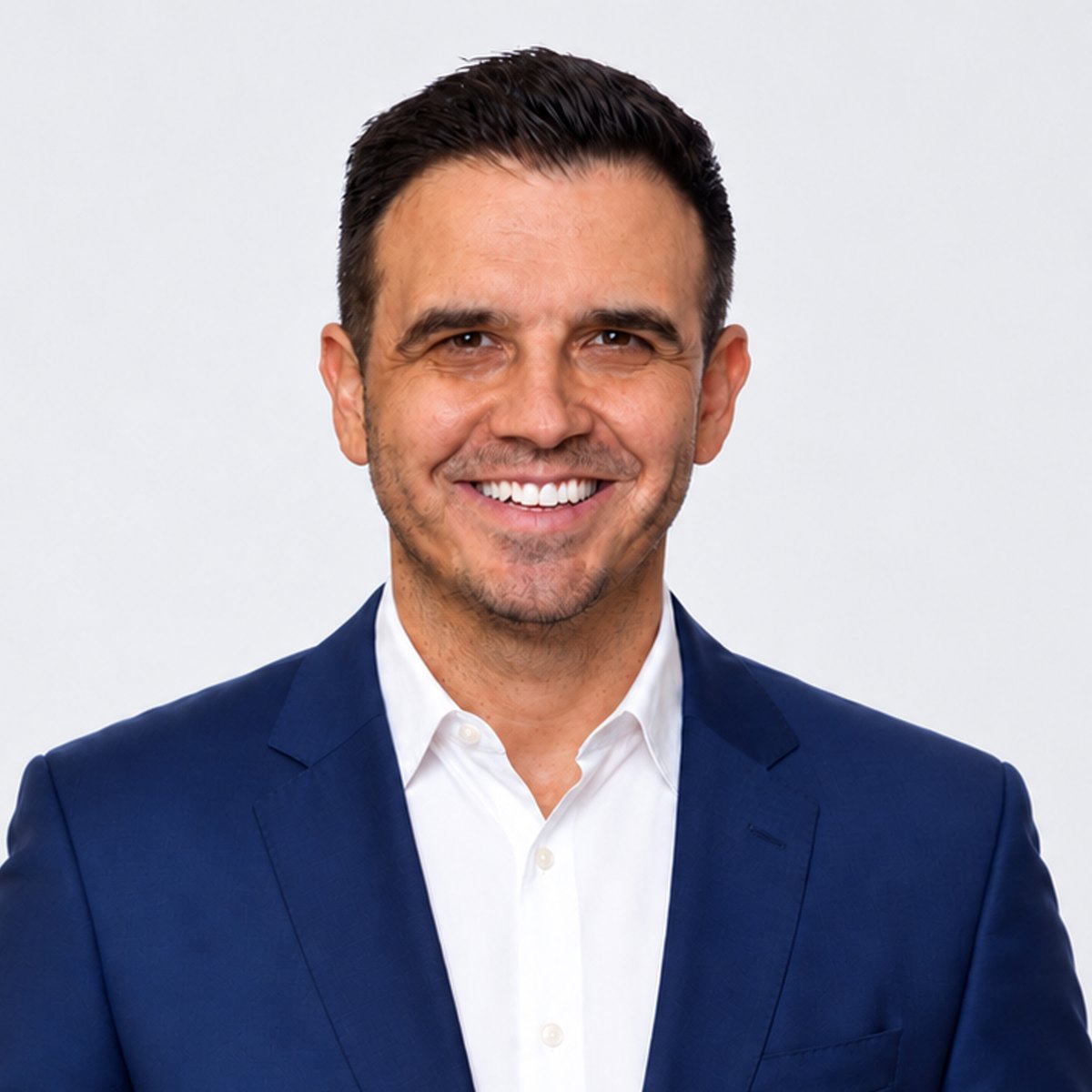 Chris Saavedra